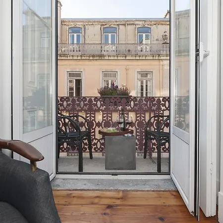 Lisbon Cheese & Wine Suites Guest house