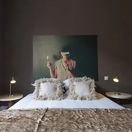 Lisbon Cheese & Wine Suites 4*
