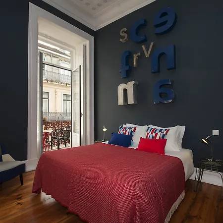 Lisbon Cheese & Wine Suites 4*
